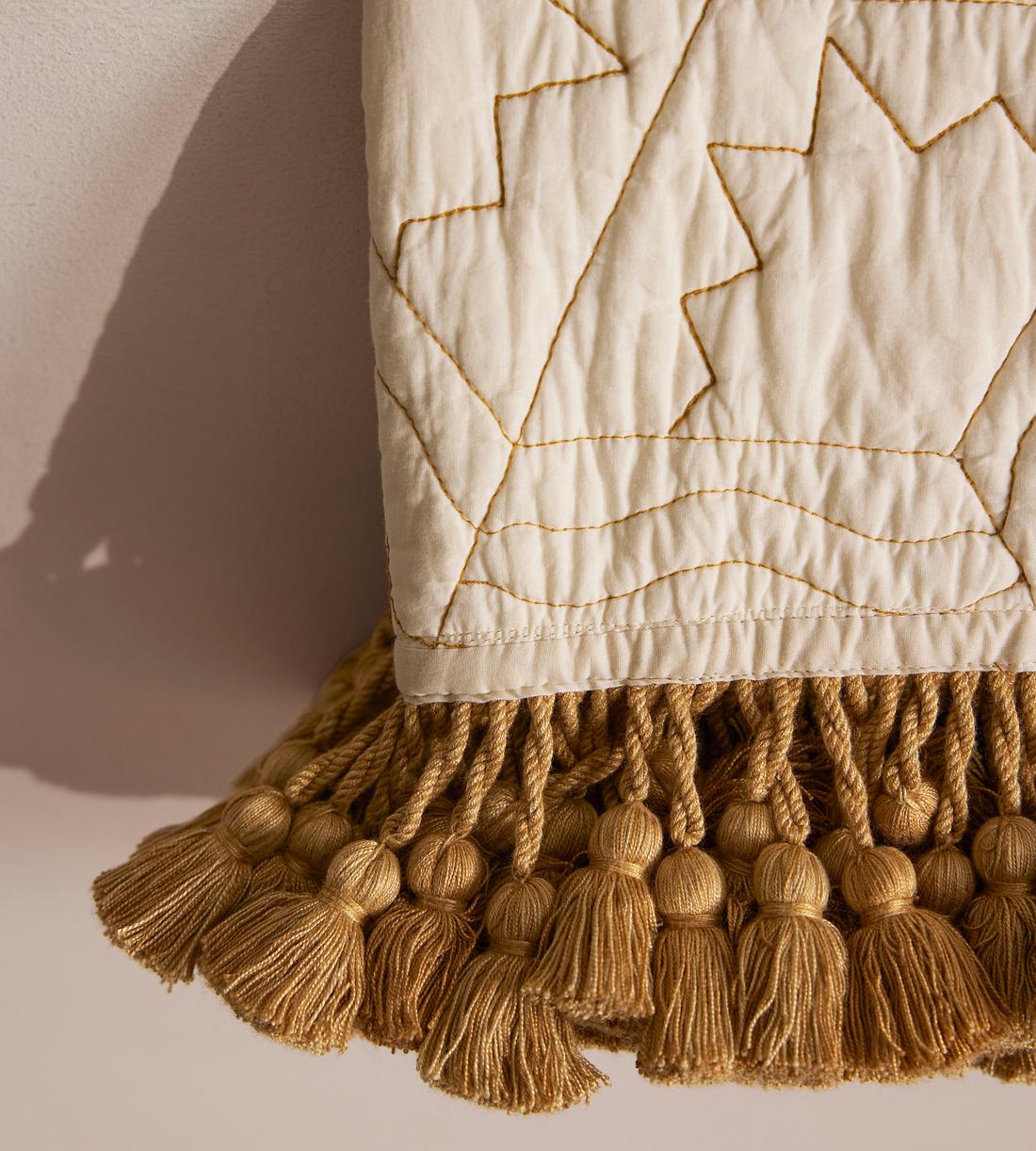 Callington Bedspread - 230 x 230cm - Images - Image 3