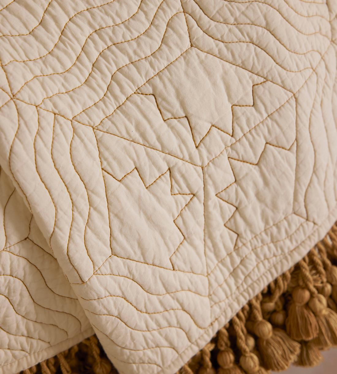 Callington Bedspread - 230 x 230cm - Images - Image 4