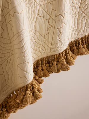 Callington Bedspread - 230 x 230cm - Hover Image