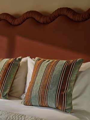 Regency Square Cushion - Listing Image