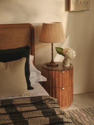Alexander Table Lamp - Listing Image