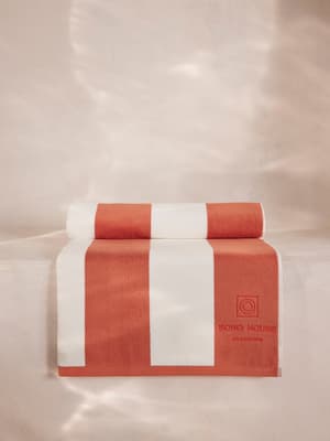House Pool Towel - Barcelona - Listing Image