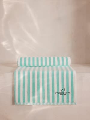 House Pool Towel - Little Beach House Barcelona - Listing Image