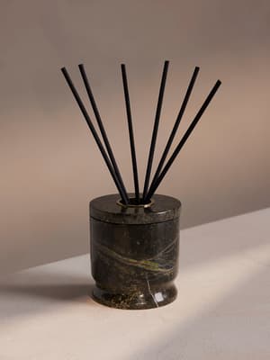 Leather & Oud Forest Green Diffuser 150ml - Hover Image