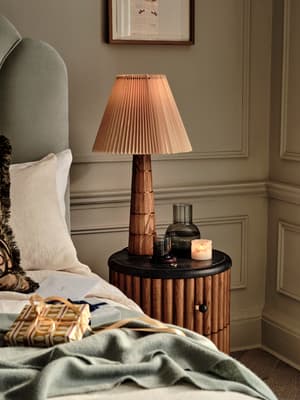 Facet Table Lamp - Hover Image