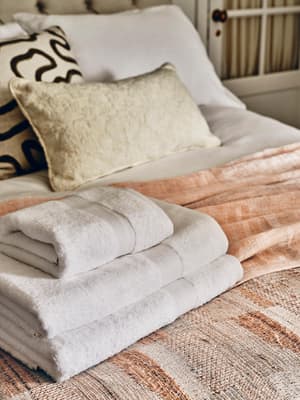 House Hand Towel - 104 x 50cm - Listing Image